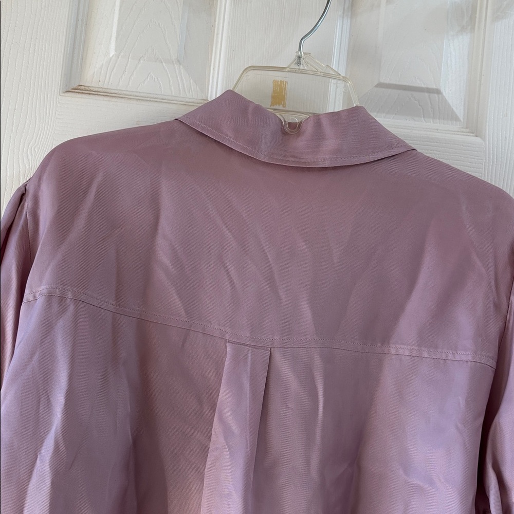 Cinq à Sept Pink Top Holly Satin shirt/jacket. NWOT - Picture 5 of 8